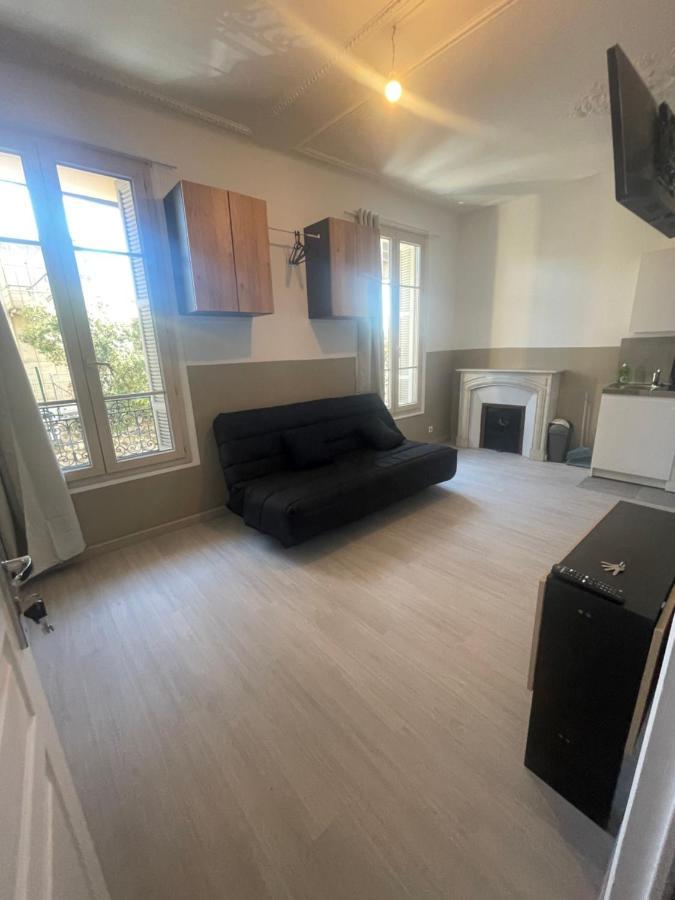 Apartment Petits Tout Equipees Gare